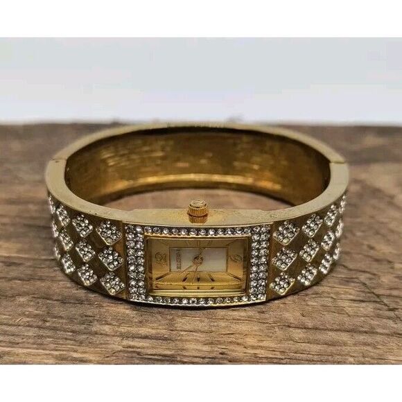 Classic Ladies Elgin Gold Tone Watch With Bracelet Clasp - New Battery - Picture 4 of 8